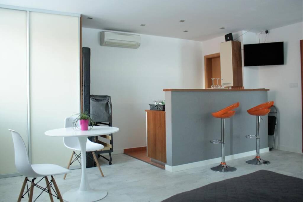 Apartman - Dlhe Diely Lejlighed Bratislava Eksteriør billede